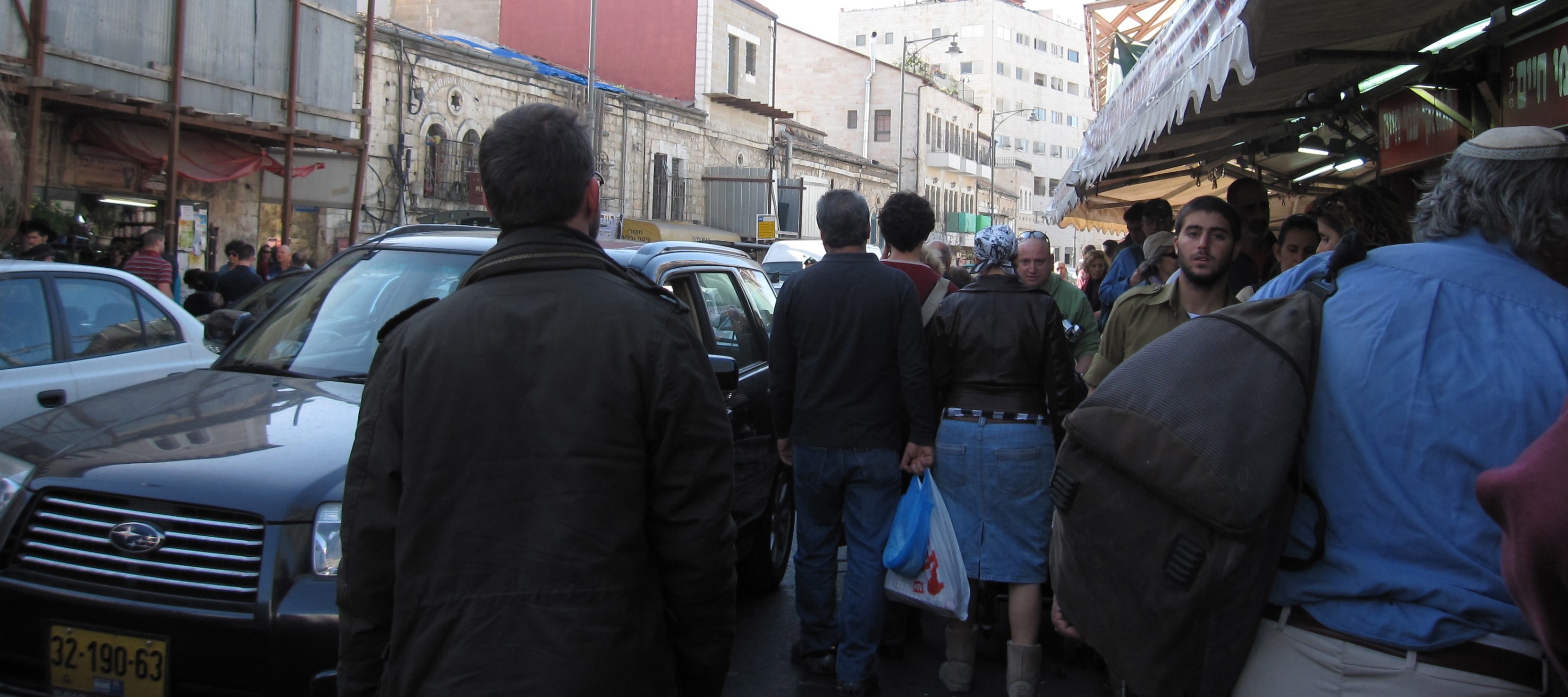 (image of Jerusalem street market)